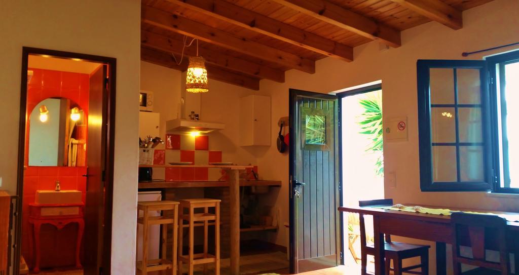 Puravida Divehouse Bed & Breakfast Сагрес Екстериор снимка